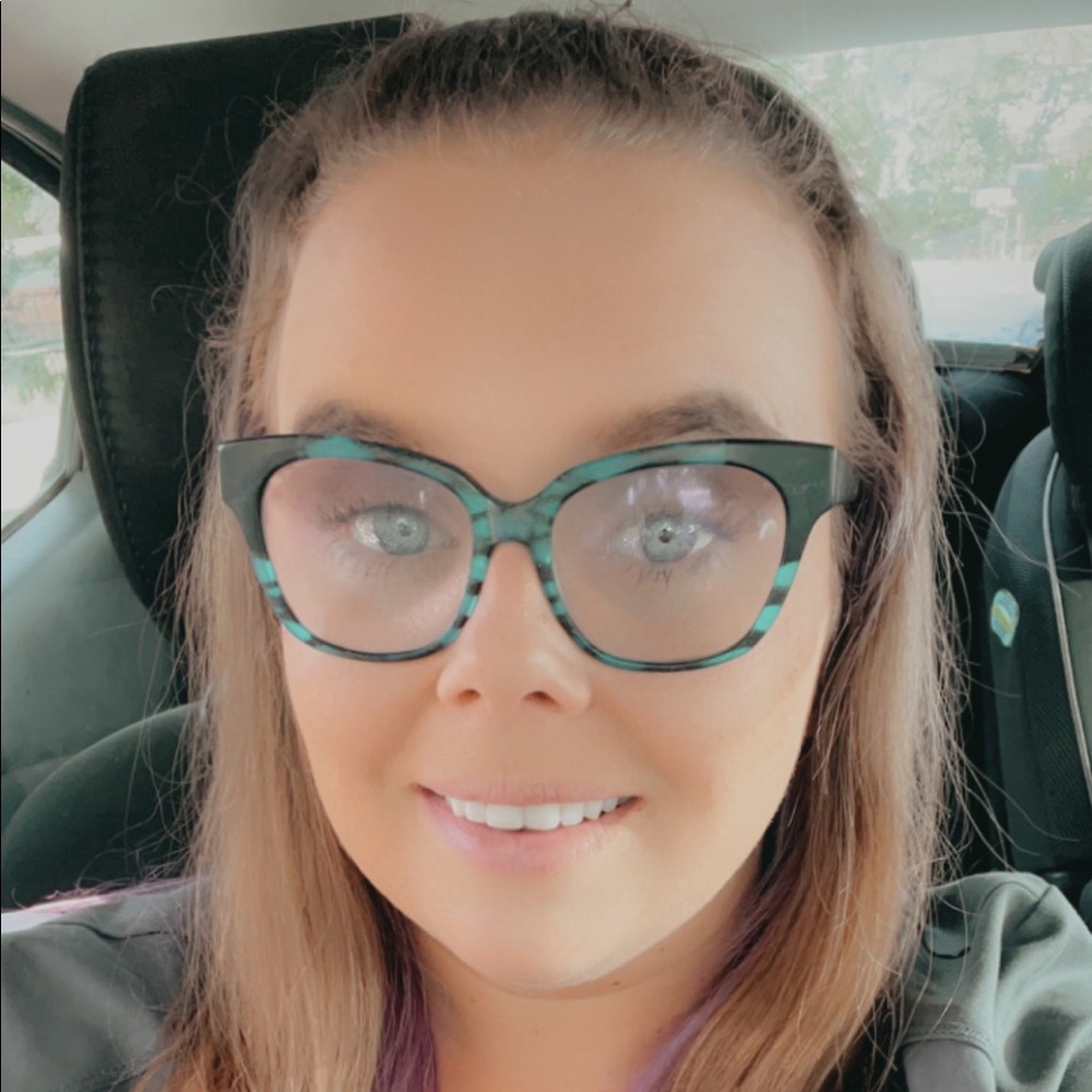 Meet your Posher, Kelsey